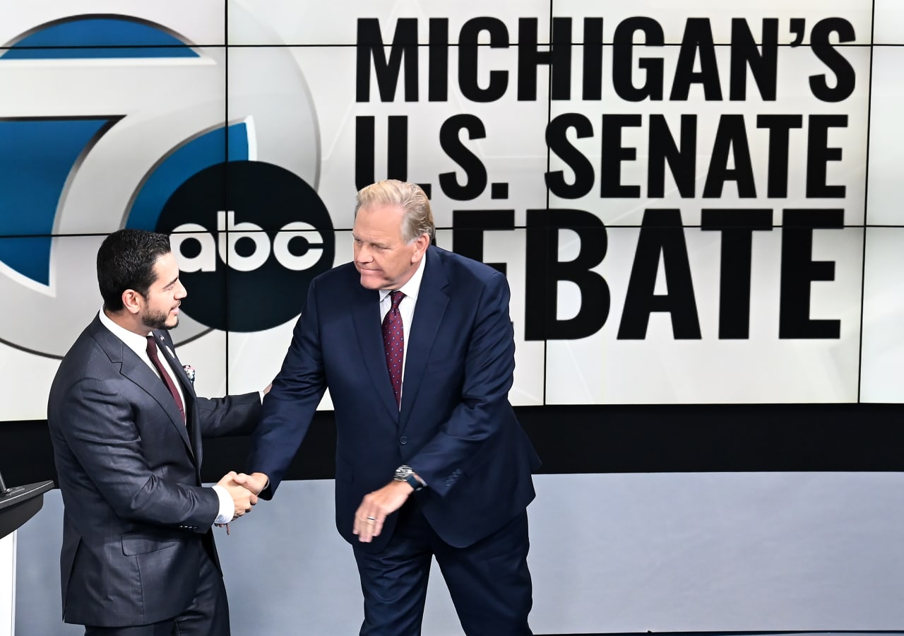 A bigger-than-expected win for Democrats in the midterms could deliver ‘short-lived weakness’ for stocks, strategists say — Atlanta Business news