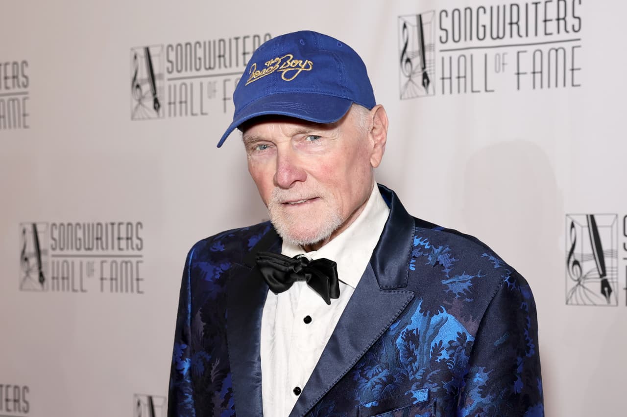 The Beach Boys’ Mike Love goes the extra mile to protect the land around $43 million Lake Tahoe estate — MarketWatch, Atlanta Business news