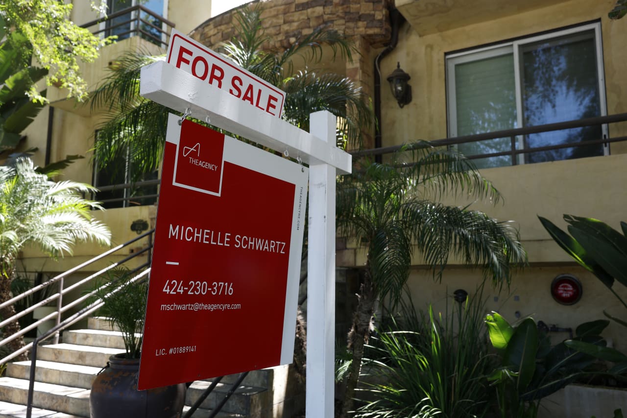 Pending home sales sink to 25-year low as buyers flee high mortgage rates — MarketWatch, Atlanta Real Estate news