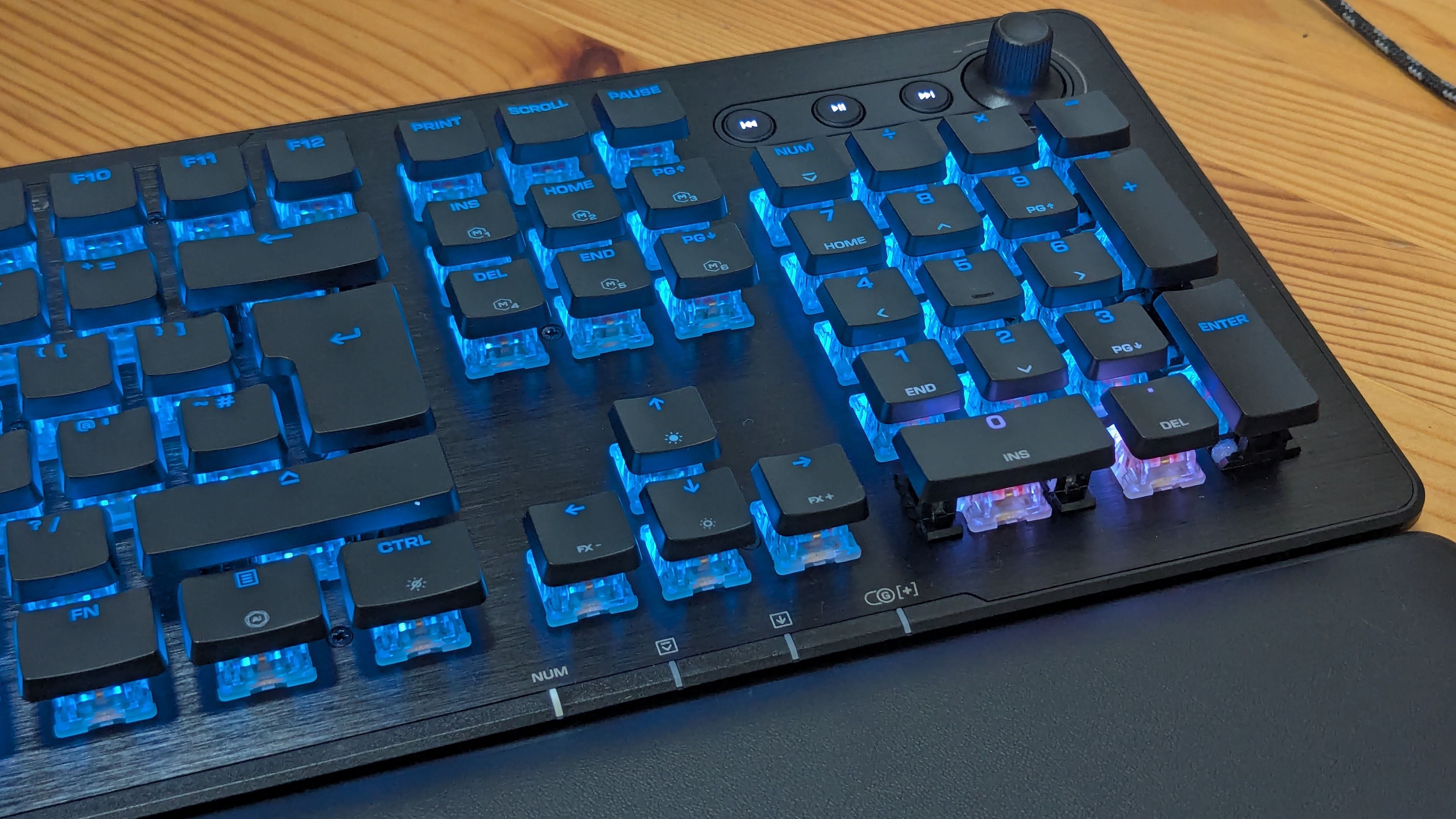 Turtle Beach Vulcan II XP Review: Clicky Compromise — Wired, Atlanta Technology news